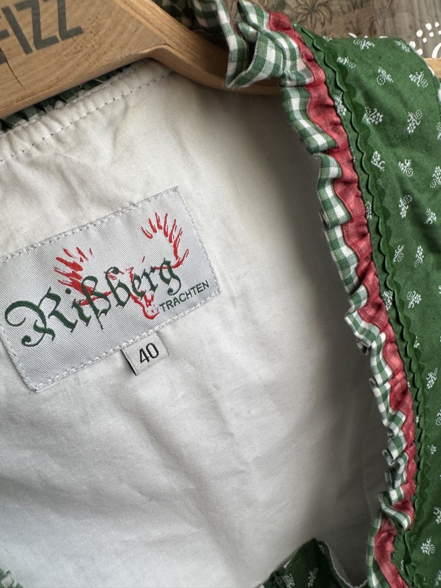Robes: Rissberg Trachtenkleid – D'occasion à Obfelden par tan_9lj9 9