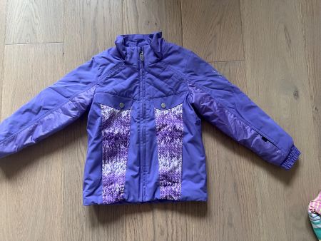 Winterjacke Mädchen, lila, Grösse 122, Top Zustand!