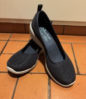 Top! Sportlich-eleganter Skechers Ballerina Gr. 38, 25 cm