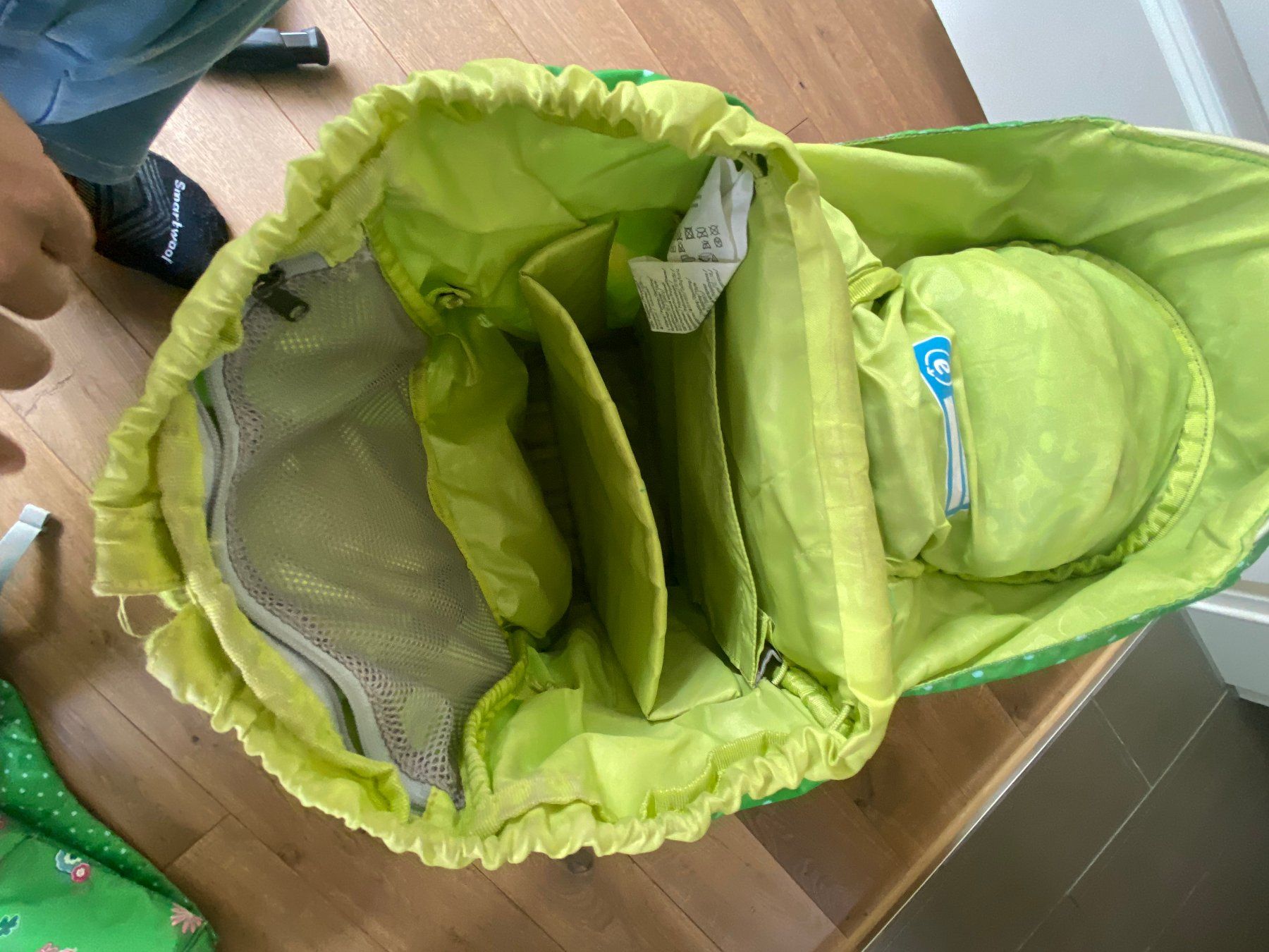 Borse & Zaini: Schulthek mit Turnbeutel (Ergobag) – Usato da Windisch venduto da Salat8 2