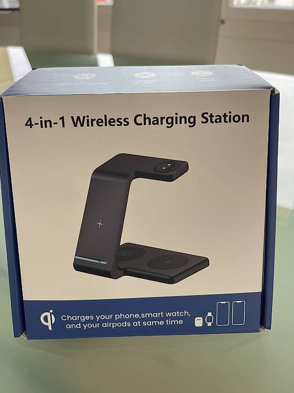 Caricabatterie: 4in1 Ladegerät Qi Wireless Charger Ladestation – Nuovo e nell'imballaggio originale da Kehrsatz venduto da bianca69