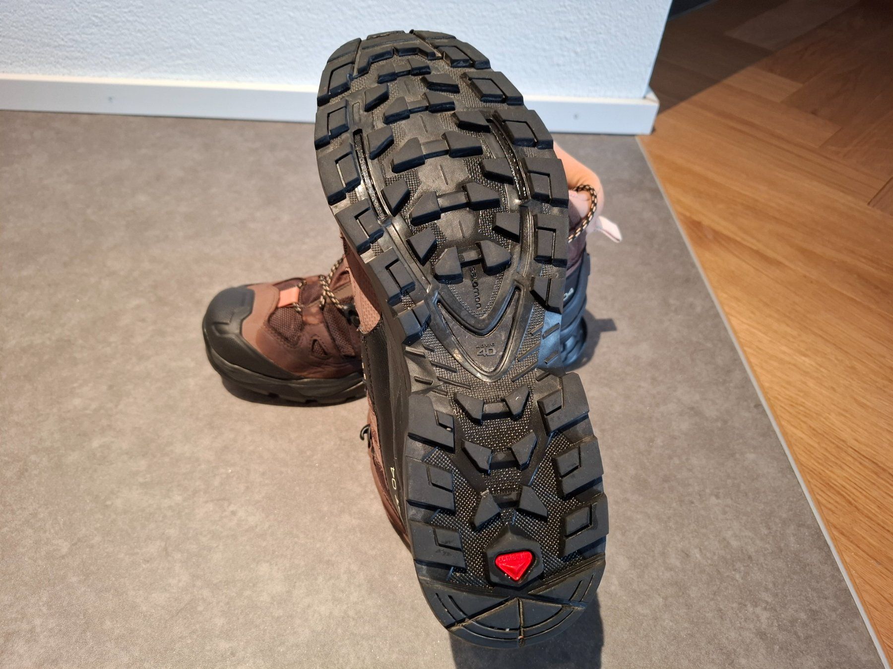 Salomon Scarpe da donna: Wanderschuhe Damen Salomon Grösse 42 – Usato da Kerns venduto da Cin_g2kx 2