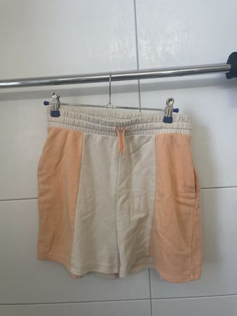 H&M Shorts beige/orange EUR 158 neuwertig