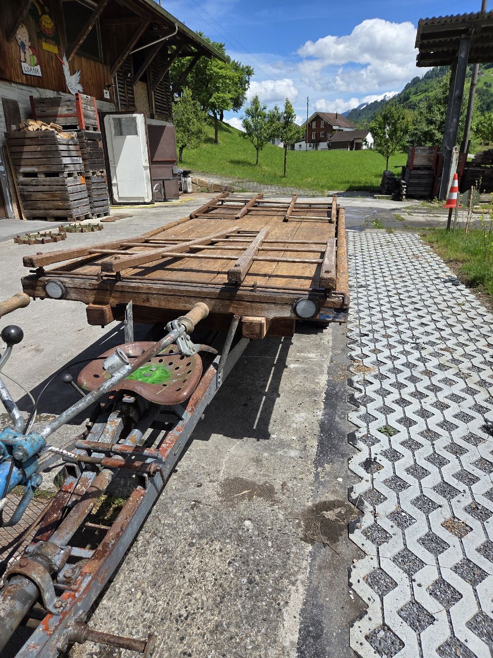 Rimorchi: Rapid S/ Spezial Triebachsanhänger – Usato da Giswil venduto da Xloopx 2
