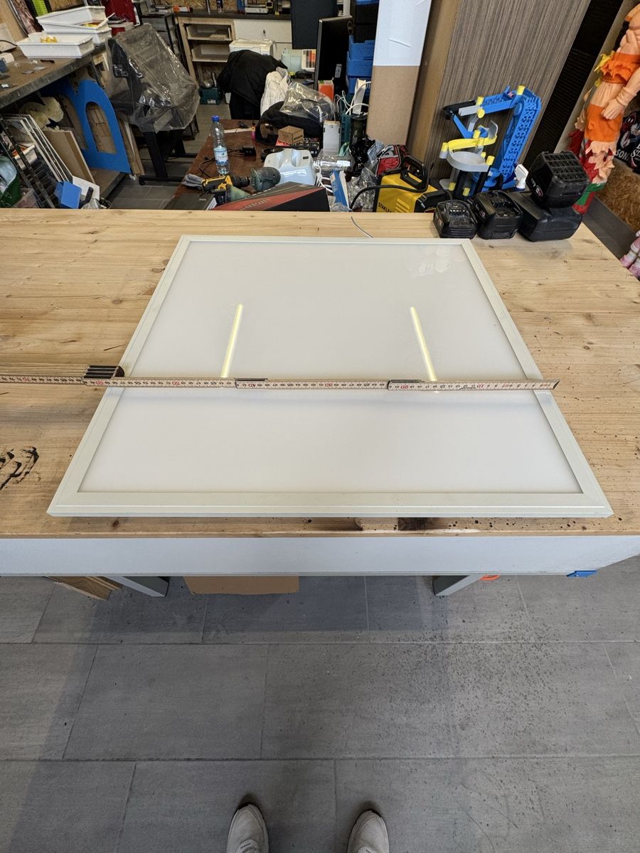 7 panneaux LED REGENT Lighting 60 × 60 cm – 39W (Gebraucht) in Saillon ...