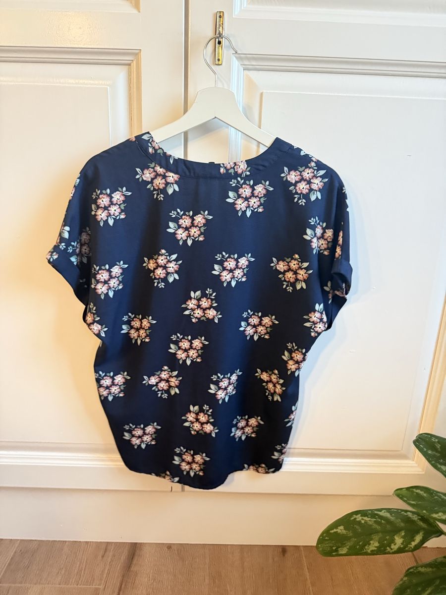 Vero Moda Camicette: VERO MODA BLUSE MIT BLUMENMUSTER – Usato da Kehrsatz venduto da Skoppa 2