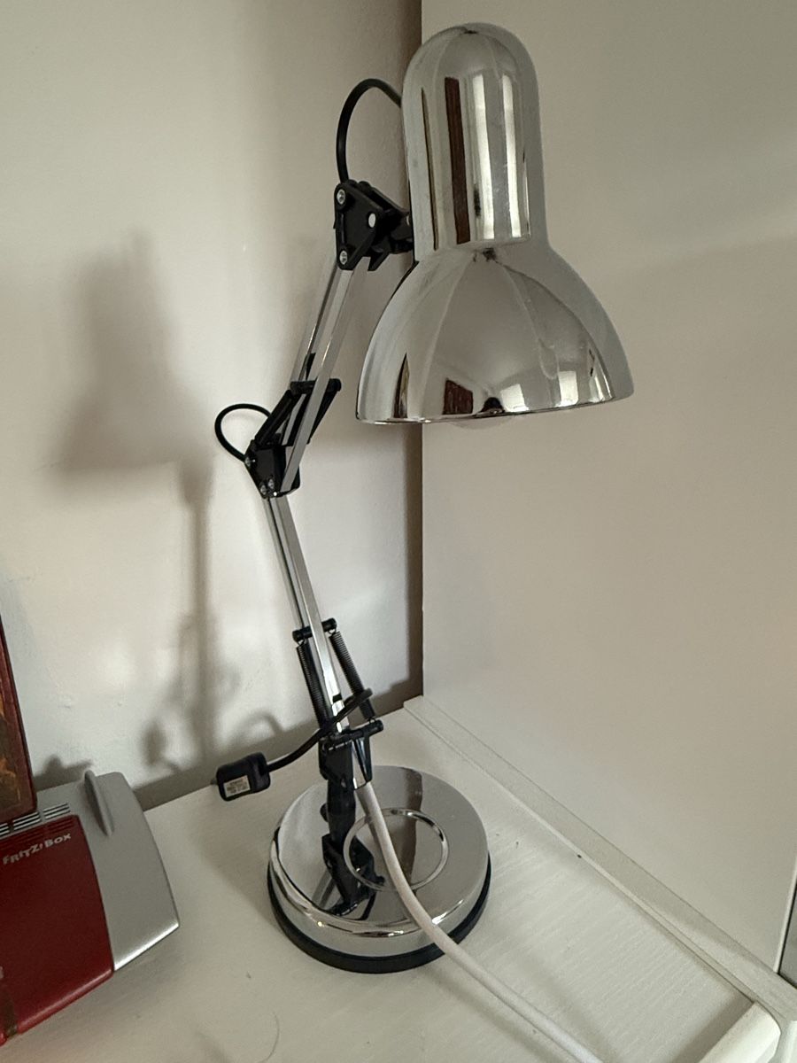 Lampade: Tischlampe zu verkaufen – Usato da Basel venduto da Victorrria