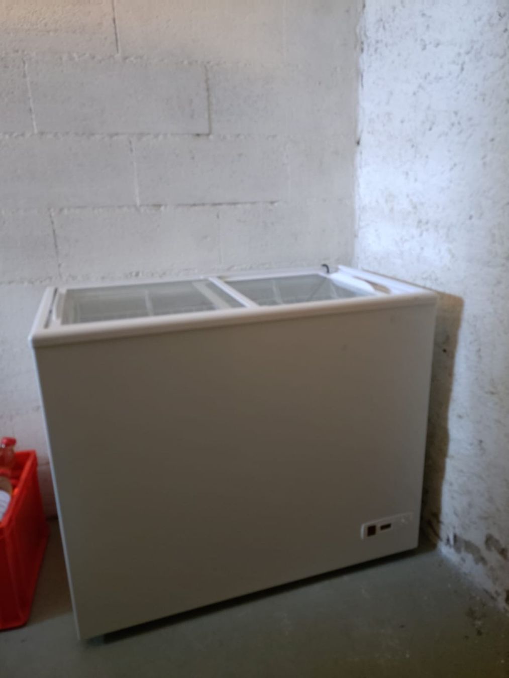 Congelatori: Gefriertruhe 200 L, mit Glasdeckel – Usato da Tobel venduto da len_n2sn