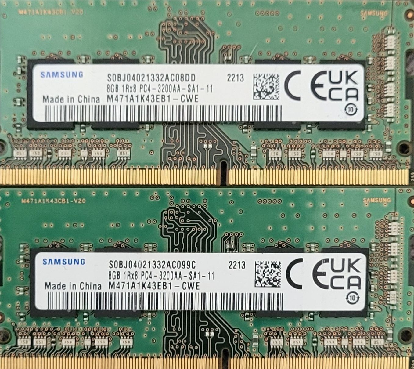 Samsung Mémoires / RAM: 2x Samsung 8GB DDR4 RAM 3200AA – D'occasion à Zürich par Gulbi1919