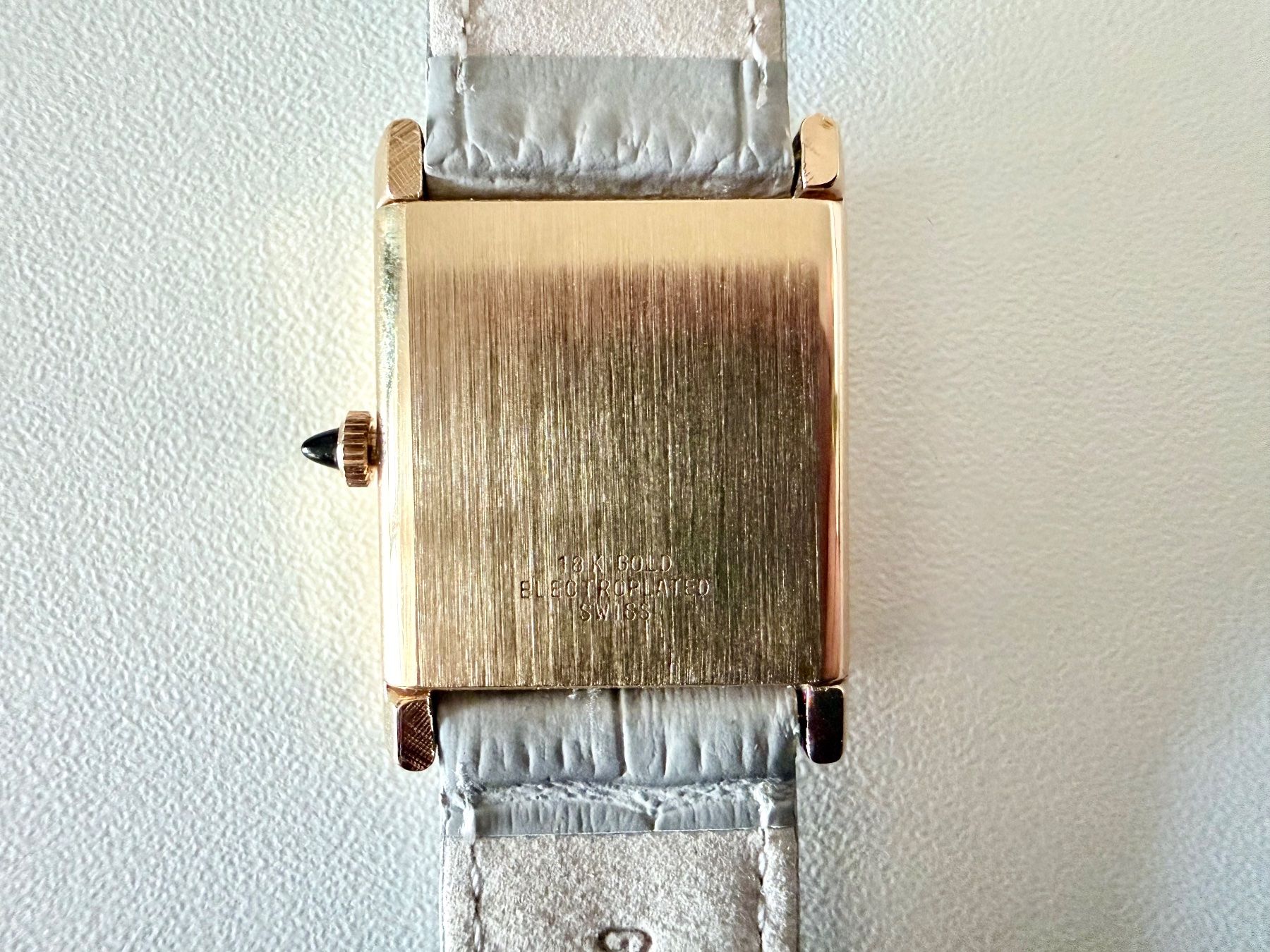 Orologi: CATENA "Tank" type, MEDIUM, Plaqué or, Mechanical, Swiss – Nuovo e nell'imballaggio originale da Le Mont-sur-Lausanne venduto da LycaGallery 4