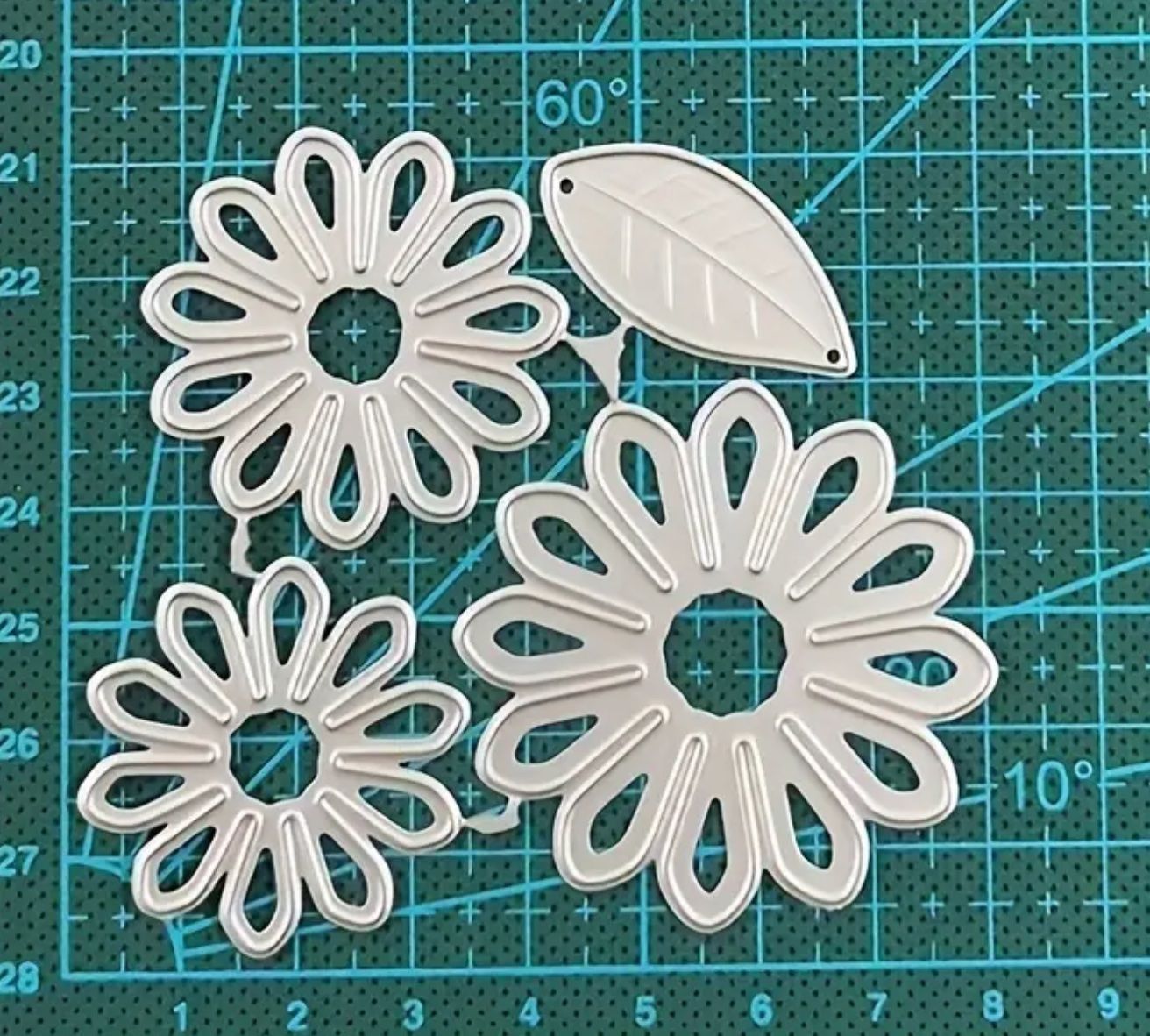 Schablonen: Blümchen mit Blatt - Stanzschablone – Neu und originalverpackt aus Frenkendorf von jazzplatten 2