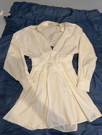 Bershka Kleid weiss Grösse M guter Zustand