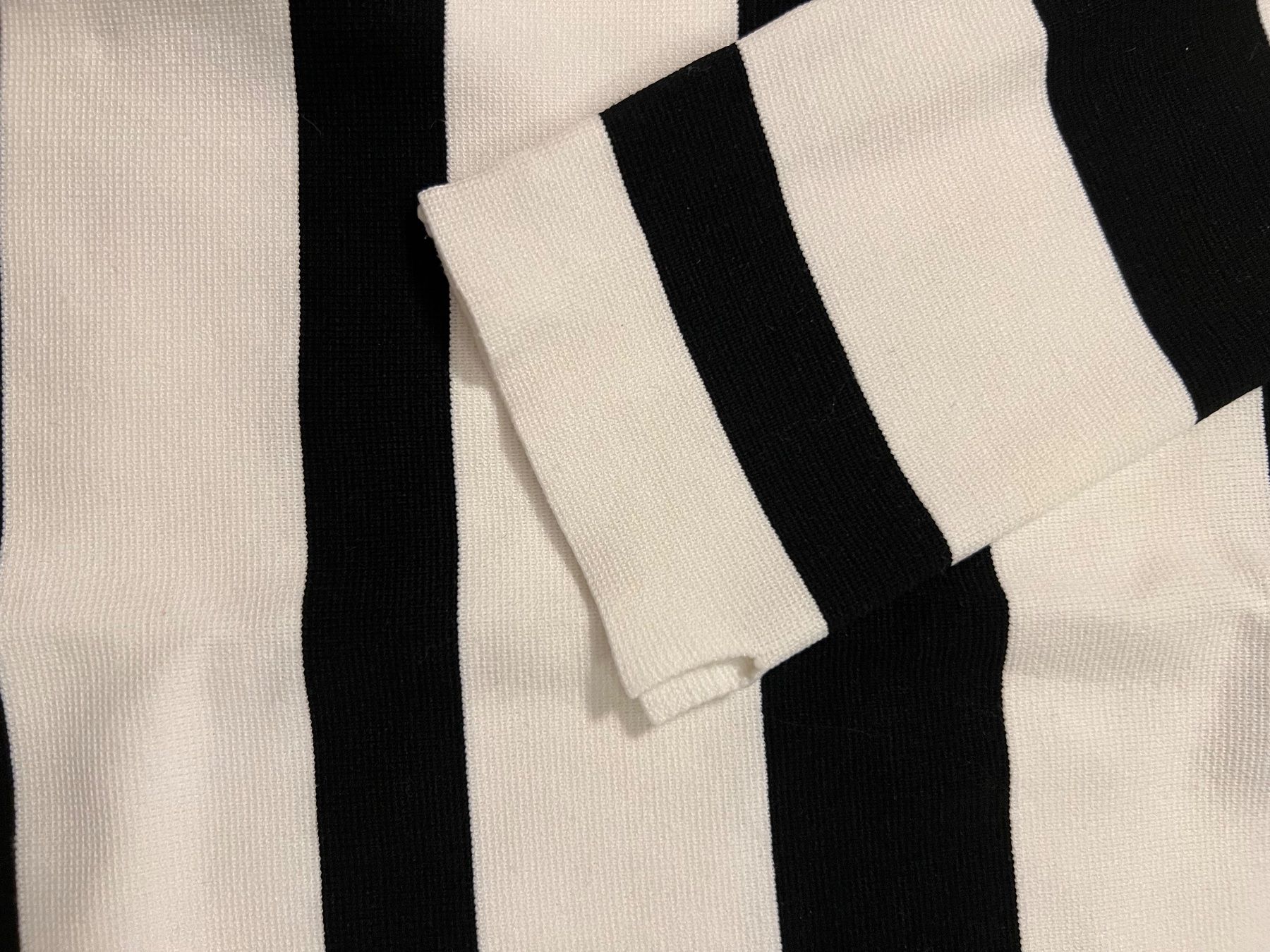 Zara Maglioni & Felpe: Zara Knit Pullover Gr. S Schwarz-Weiss gestreift – Usato da Zollikerberg venduto da Huglina 2