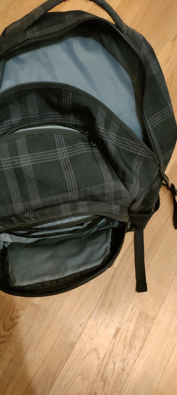 Dakine Zaini: Dakine Rucksack – Usato da Muri AG venduto da Suiphi 3