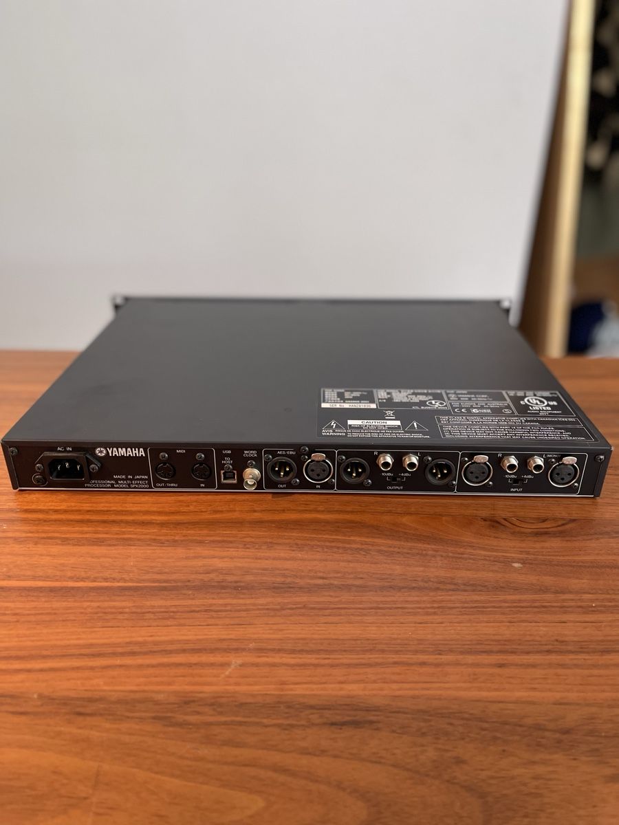 Yamaha Strumenti musicali: Yamaha SPX2000 Professional Multi Effect Processor – Usato da Carouge GE venduto da Pitchbend 1