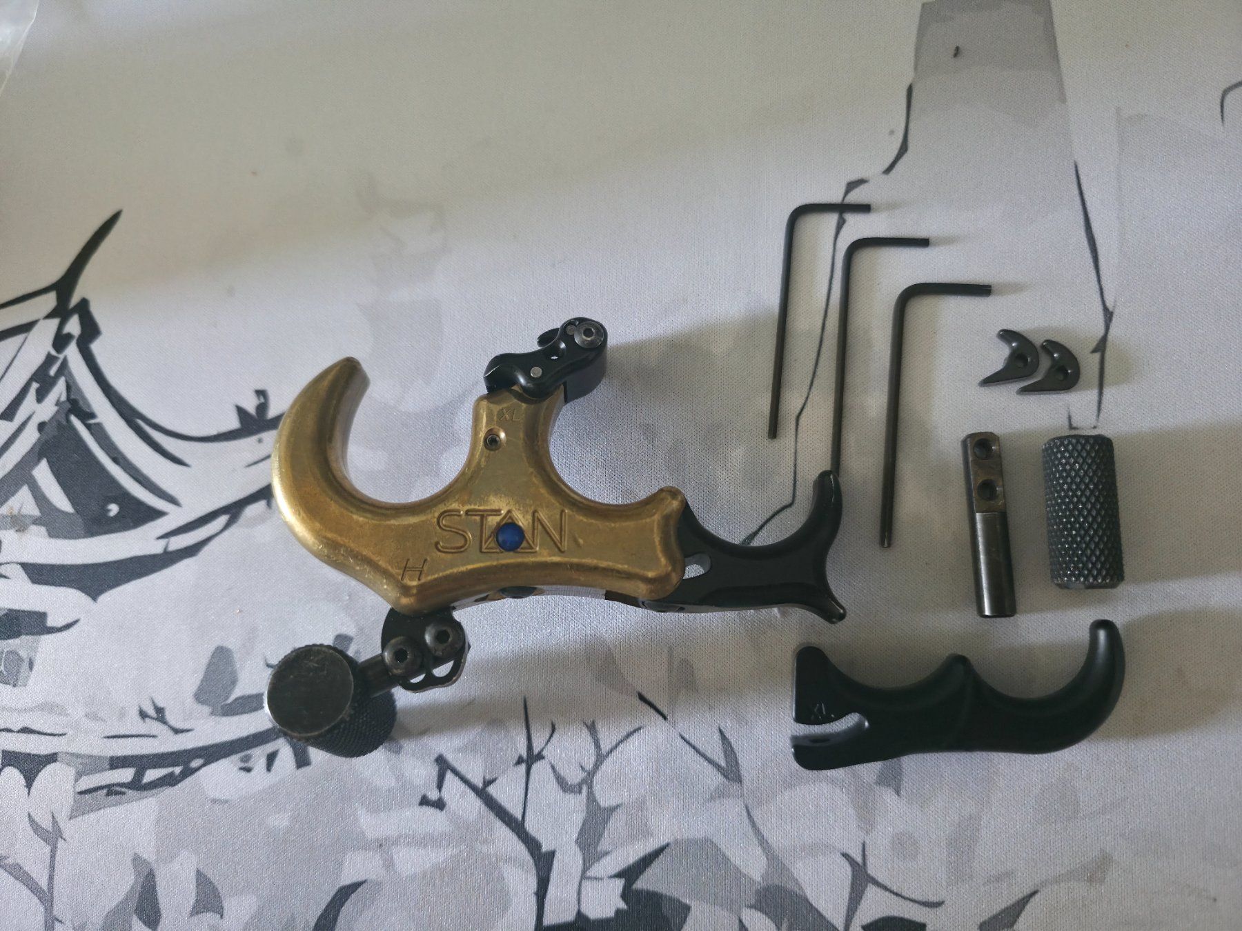 Tiro con l'arco: Stan Onnex Heavy Metal Hinge Release, Compoundbogen – Usato da Dübendorf venduto da dav_7gmy 1