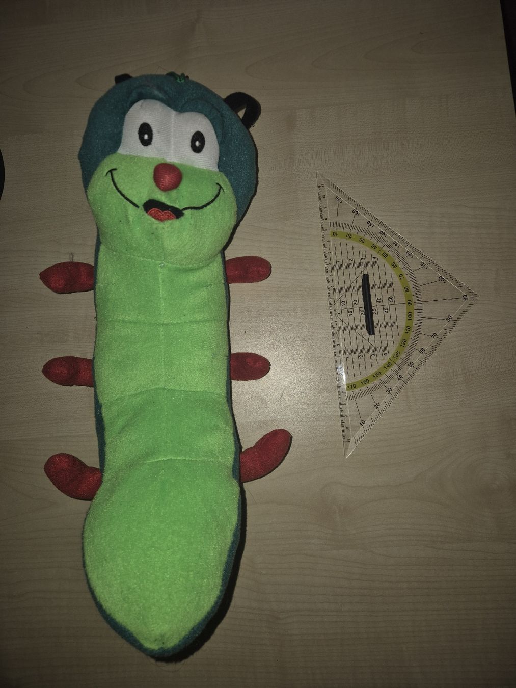 Jouets: Plüschtier Raupe – D'occasion à Gipf-Oberfrick par Cyclodecan