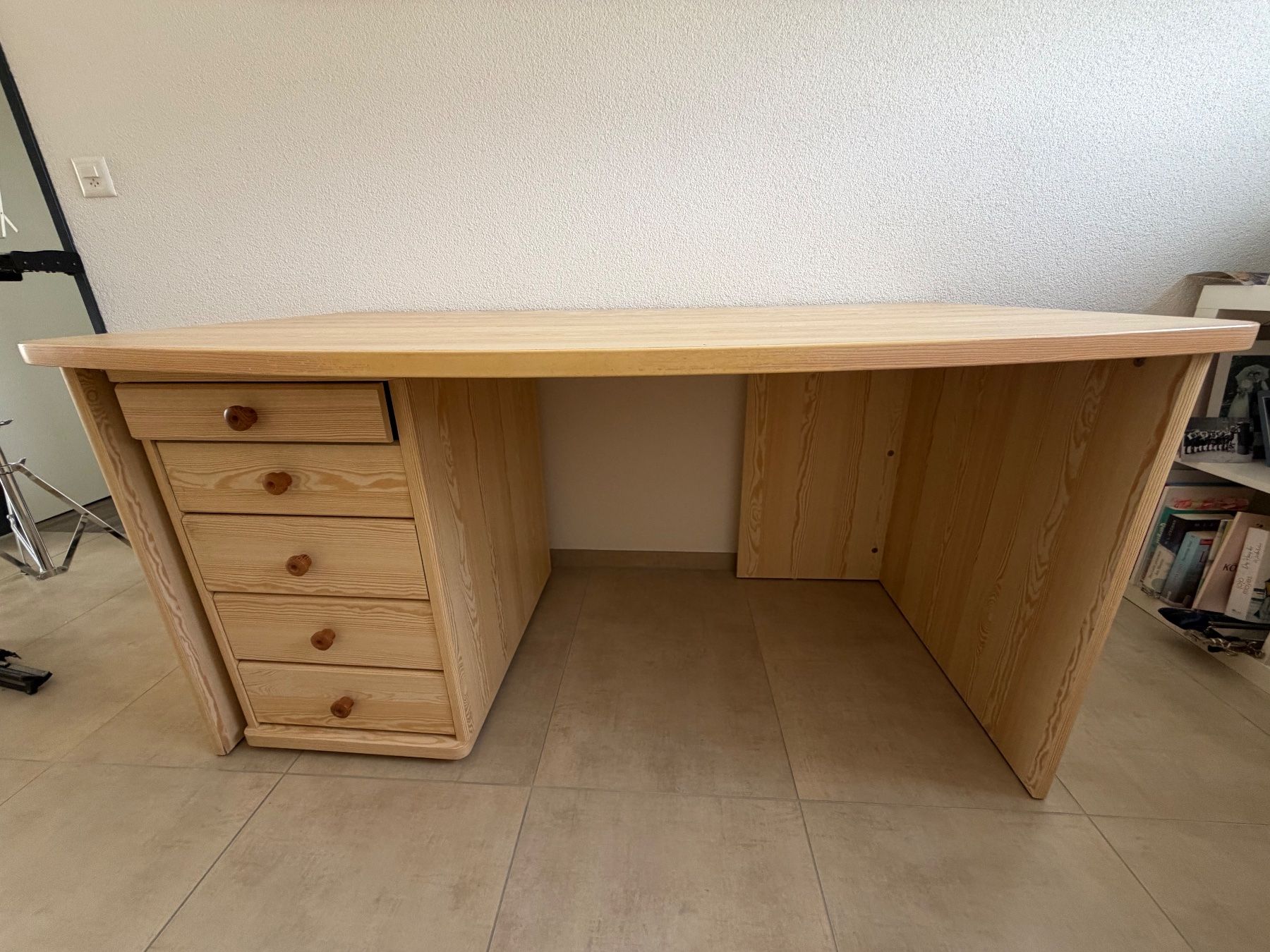 Scrivanie: Schreibtisch mit Bürocontainer – Usato da Berneck venduto da Daniel014
