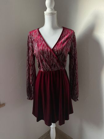 Samtkleid V-Aussnitt mit Glitzer S