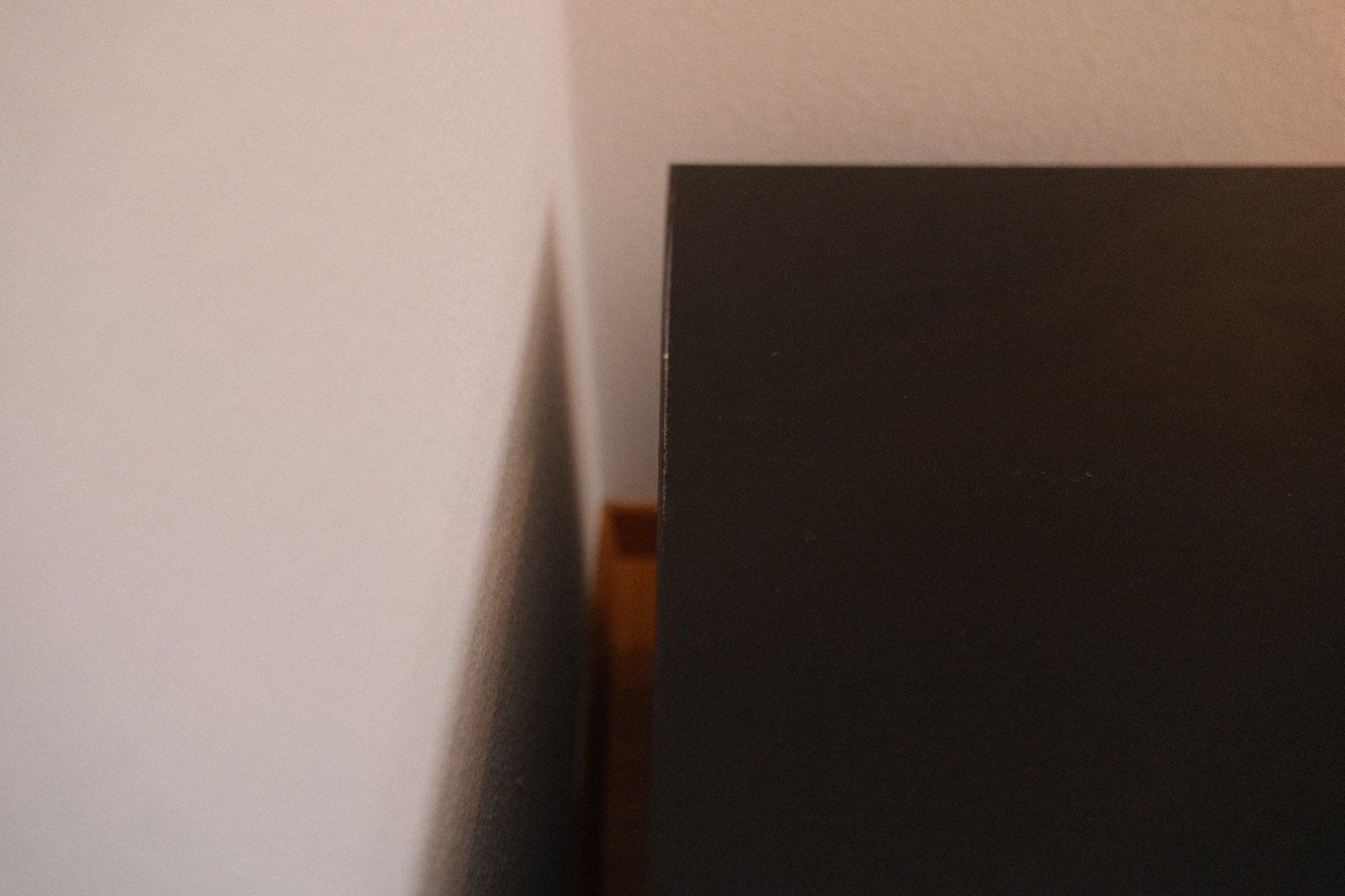 Mobili TV: Schwarzes TV-Möbel / Sideboard in Hochglanz – Nuovo (secondo la descrizione) da Weinfelden venduto da PoJeje 5
