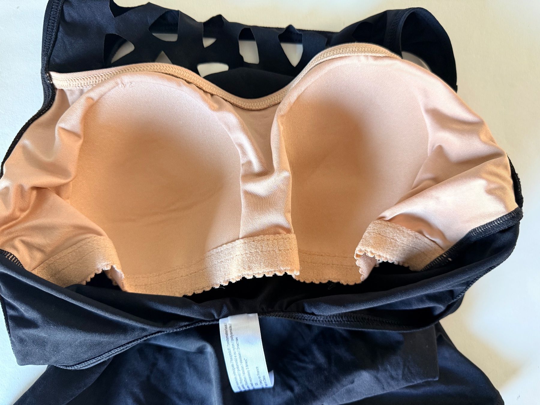Costumi da bagno & Bikini: FEMILET, Badekleid, Grösse 36, Farbe Schwarz – Nuovo e nell'imballaggio originale da Rudolfstetten venduto da gst_g7xl 8