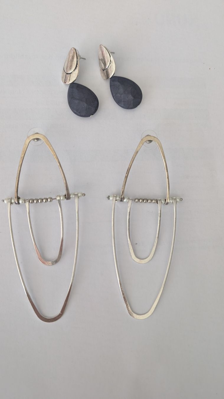 Ohrringe & -stecker: Ohrringe 2 Paar – Gebraucht aus Root von vin_wr2l
