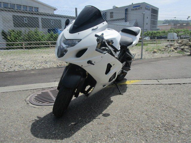 Suzuki Strada: Motorrad Suzuki GSX-R 600 defekt ab Platz offene Version – Difettoso da St. Gallen venduto da mcw01