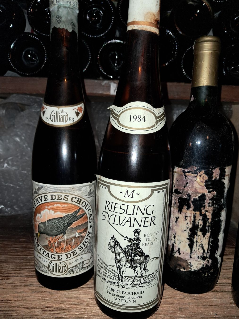 Vino: Lot de 6 divers vins – Nuovo e nell'imballaggio originale da Le locle venduto da juliensaran 1