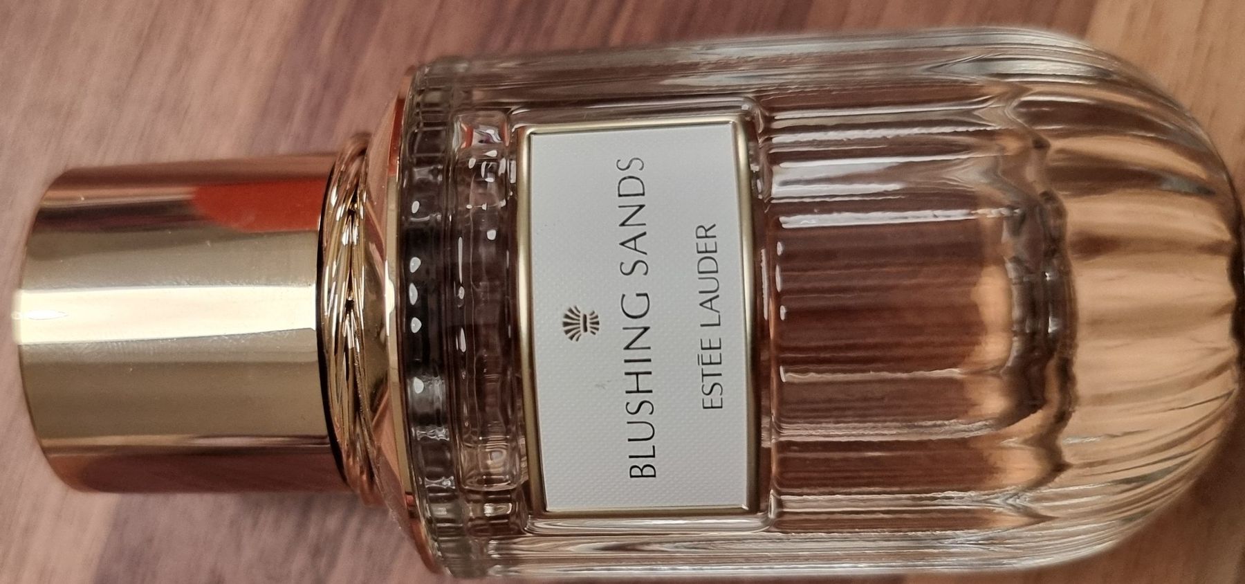 Estée Lauder Profumi & Eau de Toilette: Estée Lauder - Blushing Sands - Eau de Parfum 40ml – Nuovo (secondo la descrizione) da Altendorf venduto da ShopSchweiz24