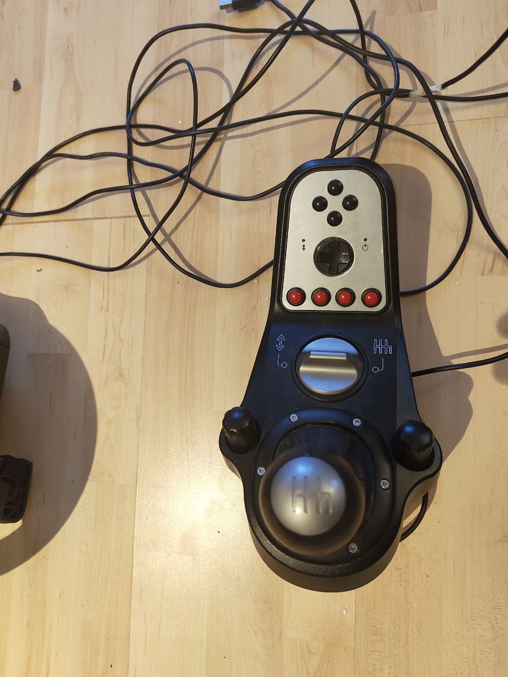 Logitech Manettes: logitech G25 Steering Wheel – D'occasion à Oberengstringen par Jully1896 2