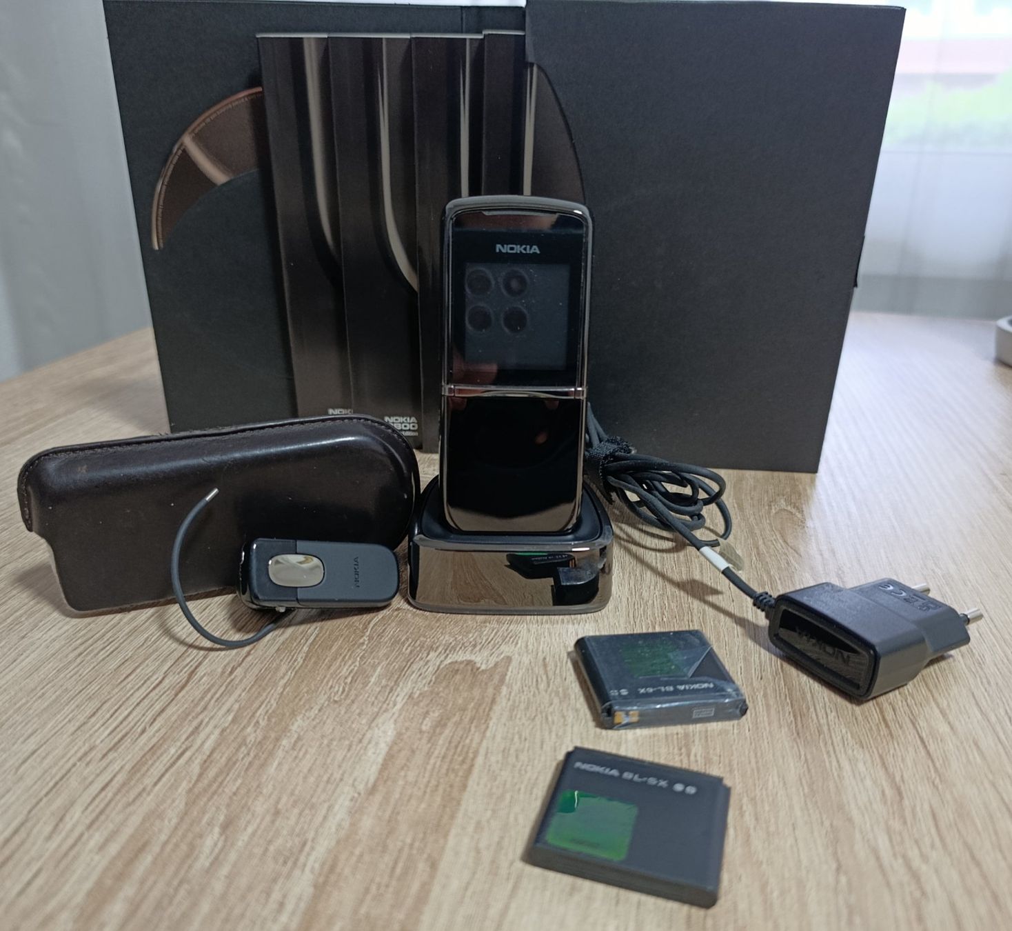 Nokia Telefoni cellulari / Smartphones: Nokia 8800 Sirocco – Usato da St. Gallen venduto da Dex2