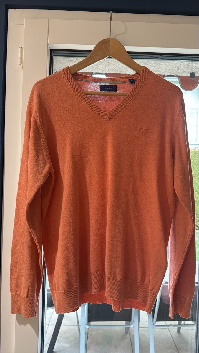Gant Maglioni & Felpe: Pull col V Gant orange, bon état – Usato da Morges venduto da Alexys23