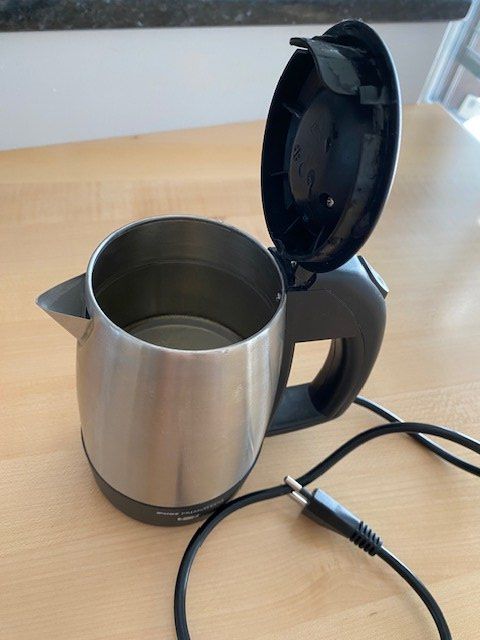 Primotecq Bouilloires électriques: Elektrischer Wasserkocher 0.5lt – D'occasion à Edlibach par Arnoldotto 1
