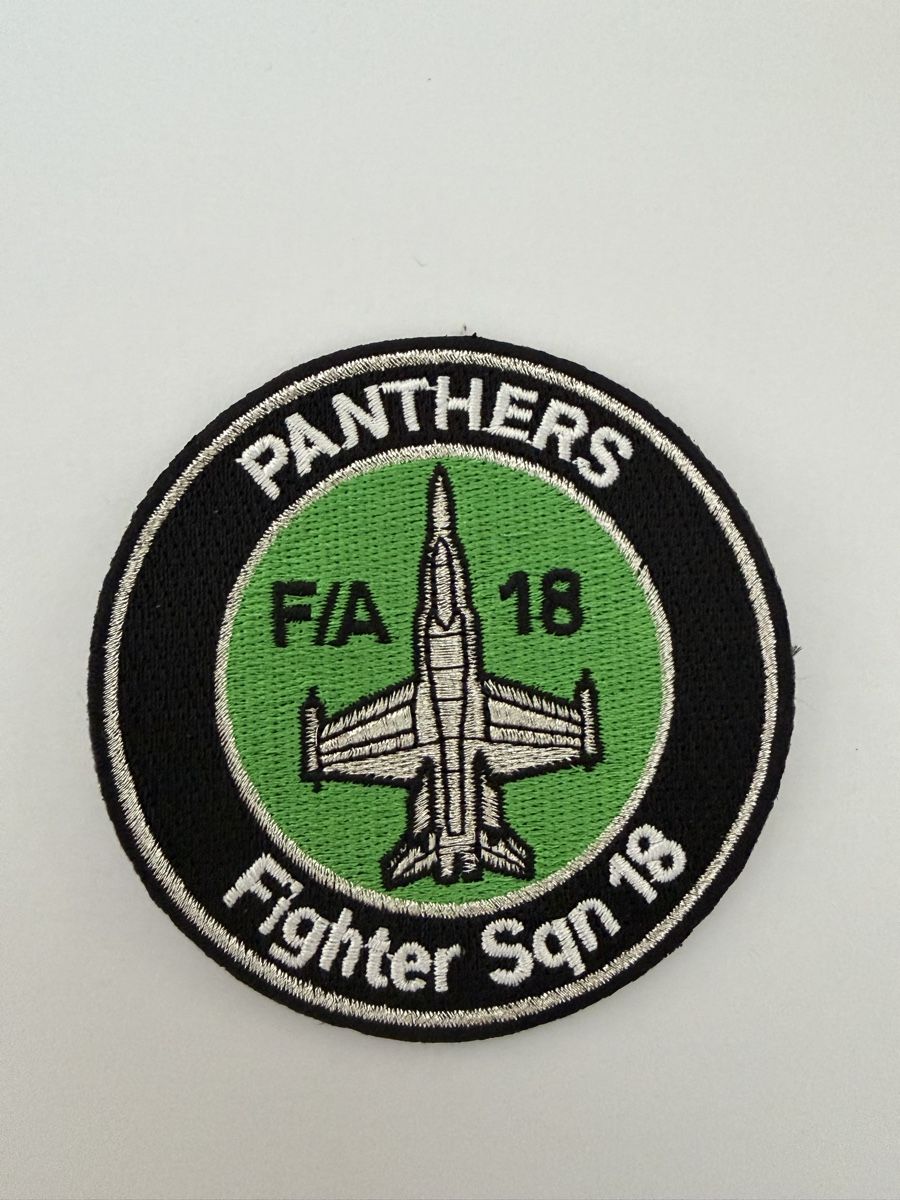 Schweizer Armee Plaketten & Abzeichen: Fighter Squadron 18 patch  – Gebraucht aus Chamoson von Lio_Rey