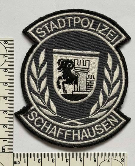 Placchette & Badge: 1 Polizei Abzeichen Stadtpolizei Schaffhausen – Usato da Zürich venduto da Policepatch