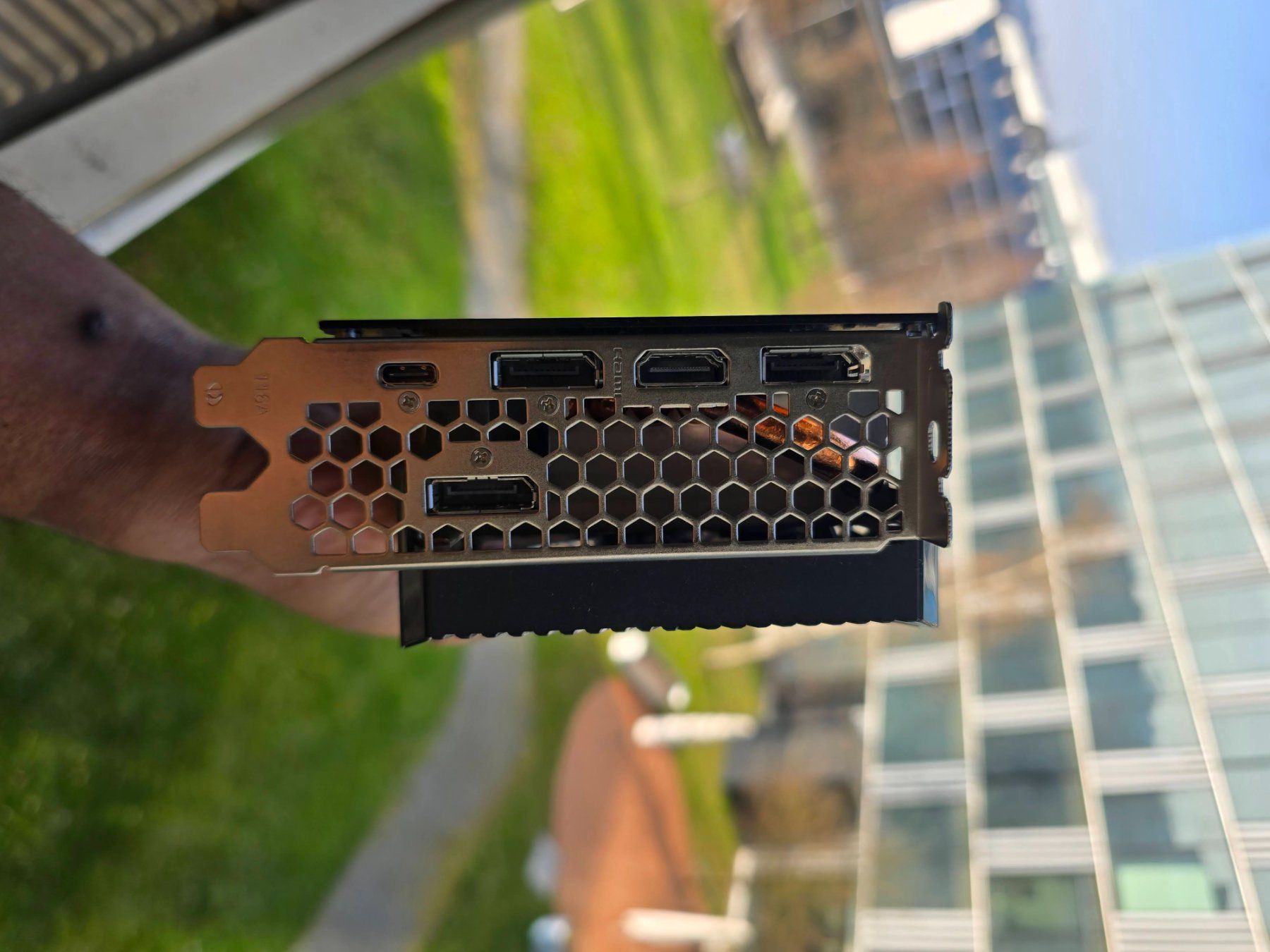 Nvidia Schede grafiche: NVIDIA RTX 2080 Ti GamingPro OC – Usato da Zürich venduto da sapta15 3