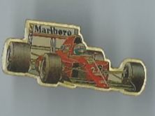 Rennauto, Pin
