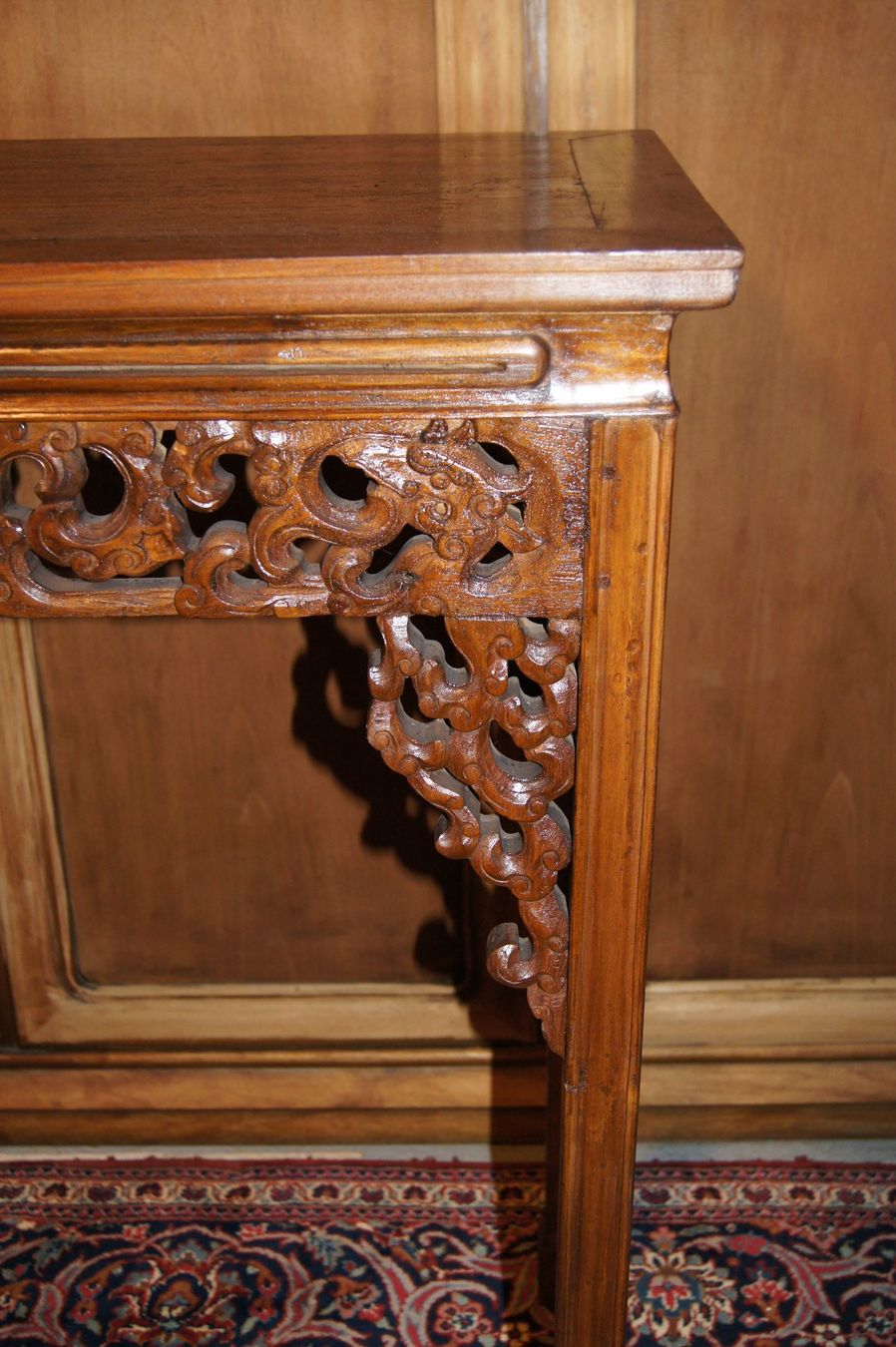 Tavoli: Hoher Asiatischer Beistelltisch/Sideboard – Usato da Geroldswil venduto da ARTEFACTO 2