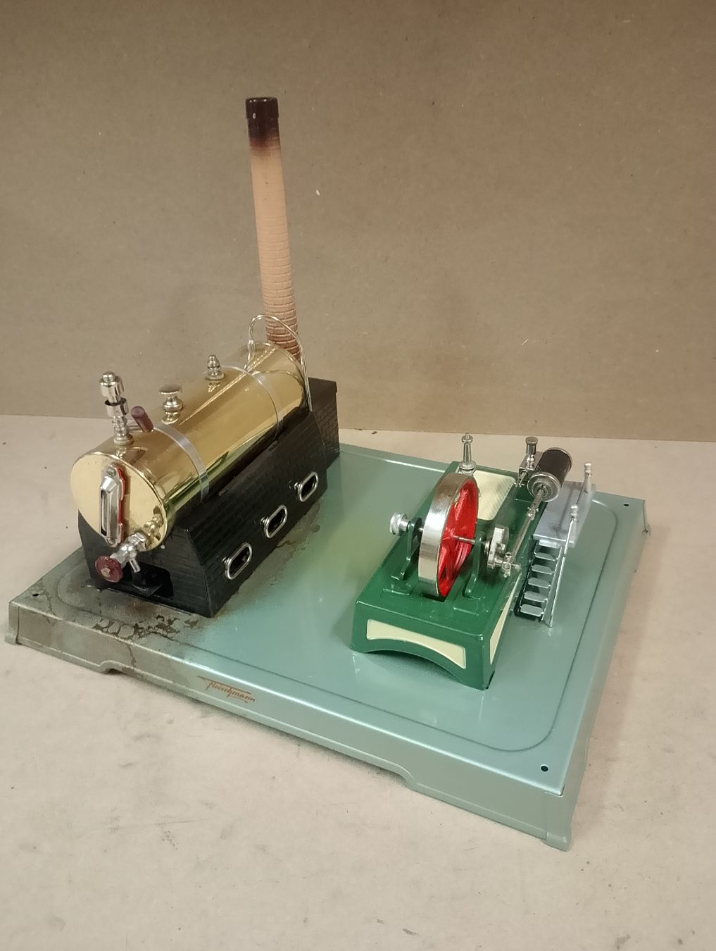 Kit di modellismo & Modellini statici: Dampfmaschine von Fleischmann 122/4 ca 1960 ???? – Usato da Safenwil venduto da dodgewc12