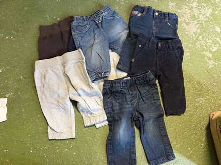 Hosen gr. 62 Jungs