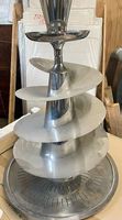 Bellissimo porta-frutta a spirale in acciaio inox