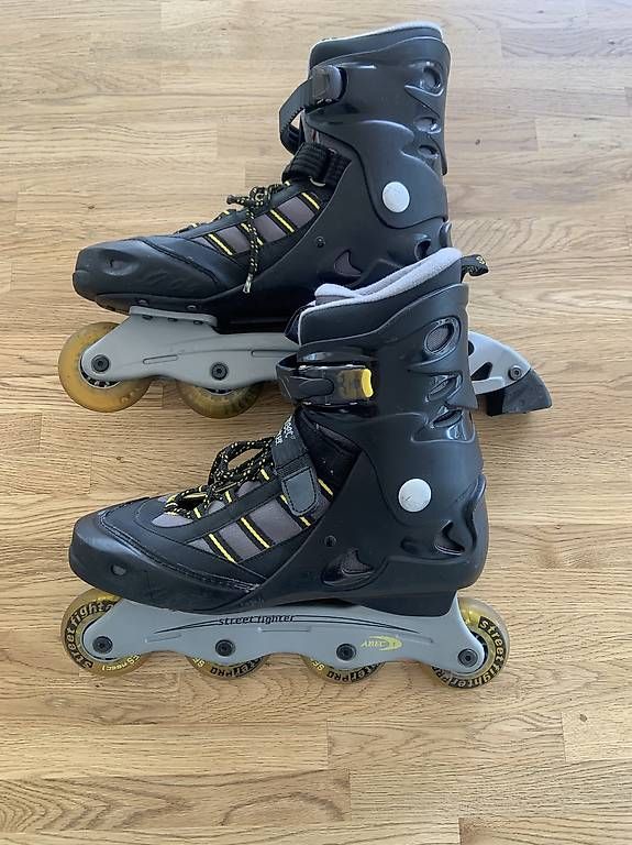 Pattini in linea & Pattini a rotelle: Street Fighters Inline skates 44 – Usato da Davos Dorf venduto da BenoitFichaux