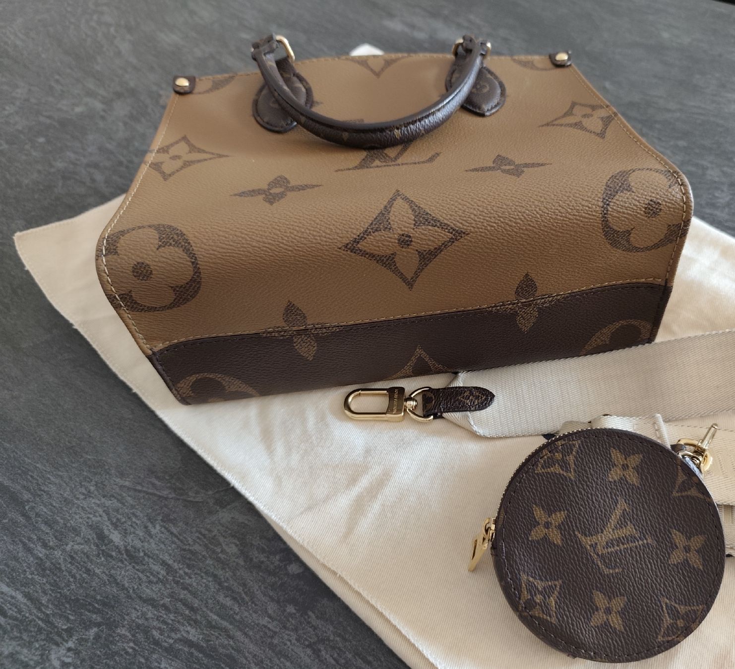 Louis Vuitton Borse da donna: Louis Vuitton sac OnTheGo PM – Nuovo (secondo la descrizione) da Martigny venduto da Vintage-23 5