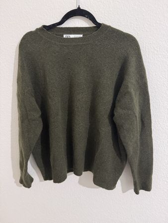 Zara Pullover olive grün Grösse S