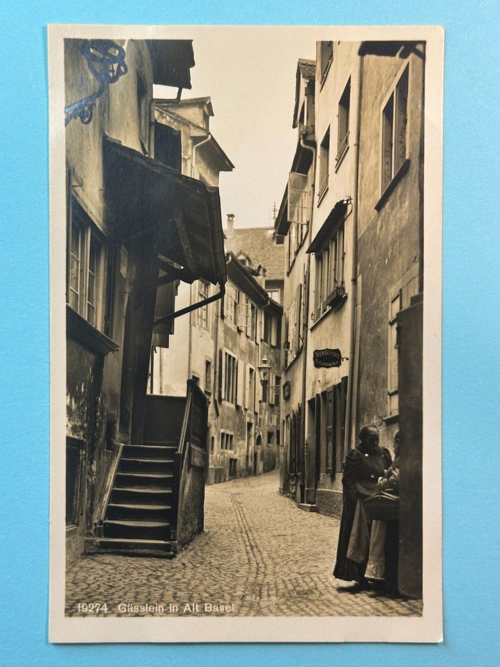 Cartoline postali: Gässlein in Alt-Basel - belebt – Usato da Steg VS venduto da danwer74