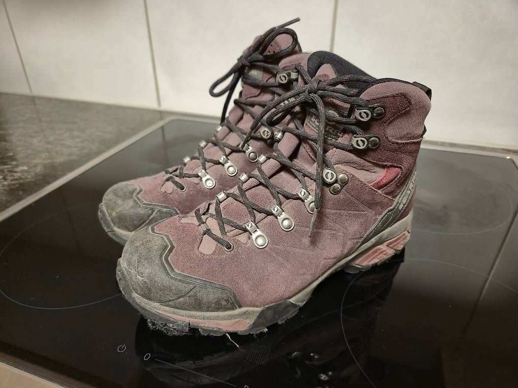 Scarpe da donna: Wanderschuhe Scarpa Damen, Grösse 38.5 – Usato da Fällanden venduto da Primekey