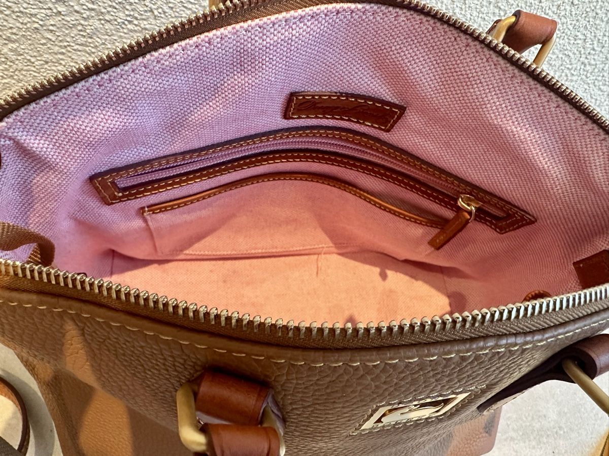 Dooney & Bourke Borse da donna: Dooney & Bourke Handtasche Leder – Usato da Männedorf venduto da jellybean20 4
