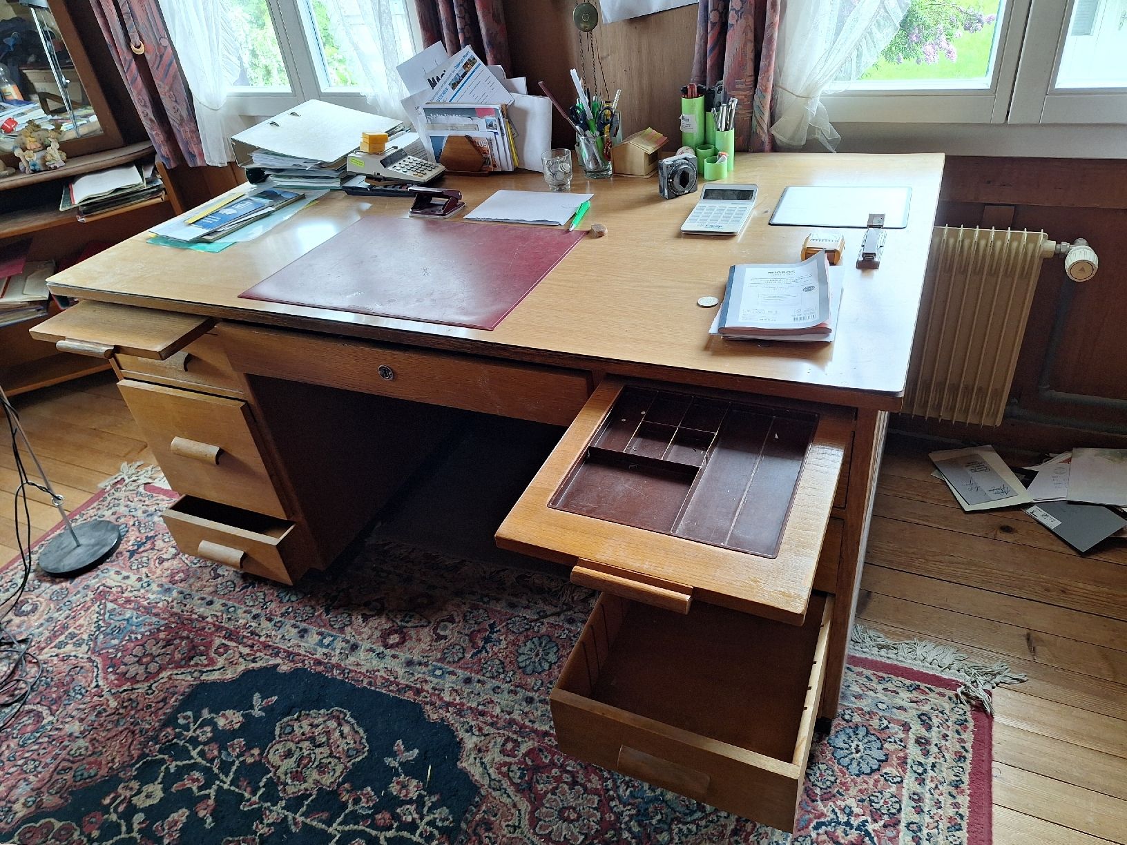 Scrivanie: Bürotisch massiv – Usato da Schwarzenburg venduto da Elena_91 1