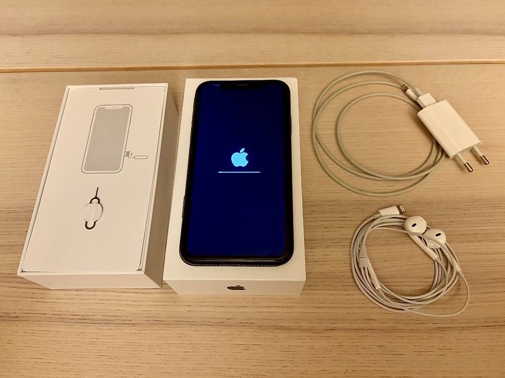 Telefoni cellulari / Smartphones: Apple iPhone XR 64 GB schwarz – Usato da Neuheim venduto da tne_gb72