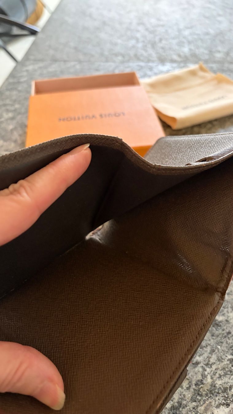 Louis Vuitton Portemonnaie: Porte-monnaie Vuitton – Gebraucht aus Roche VD von ann_s5tc 4